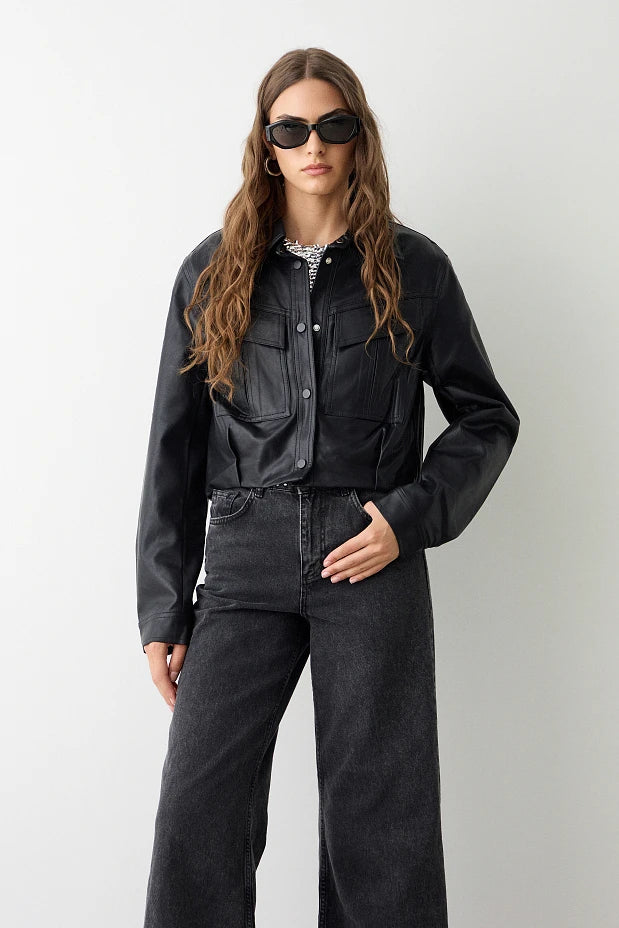 CHAQUETA ECOPIEL CORTA