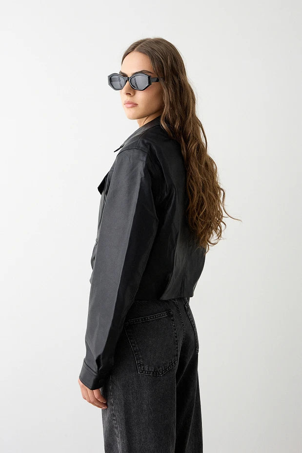 CHAQUETA ECOPIEL CORTA