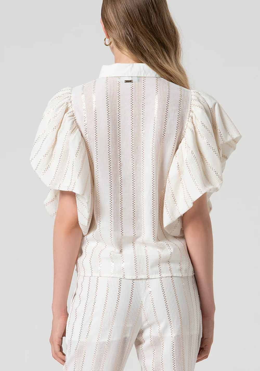CAMISA DE LÚREX CON VOLANTES