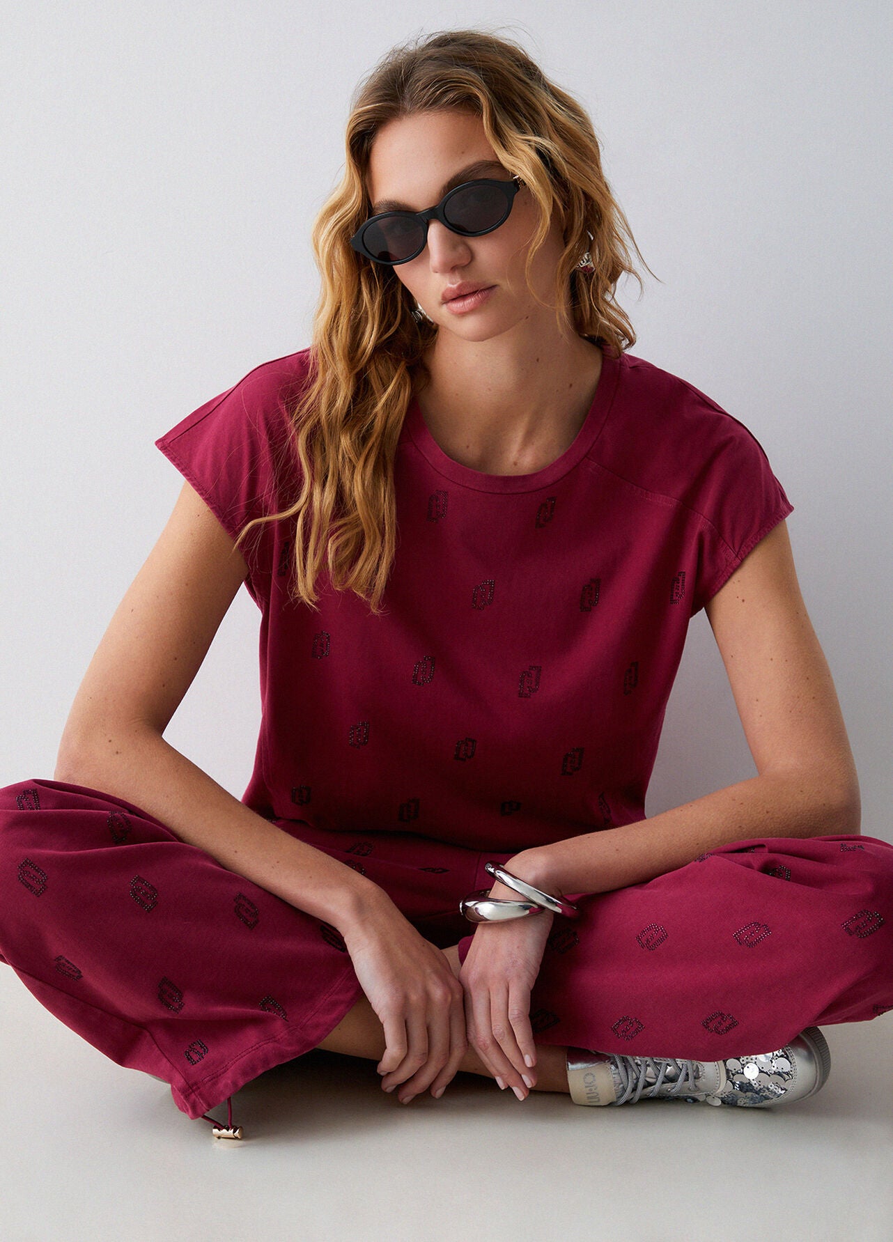 CAMISETA CON STRASS