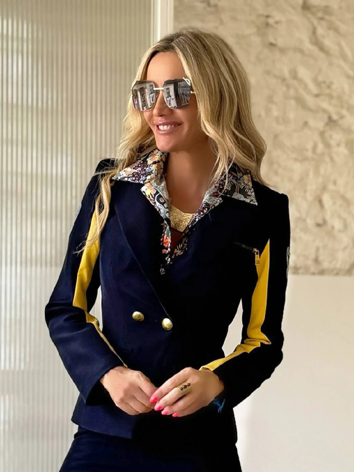 BLAZER HAMBERGITA CAMALEÓNICA